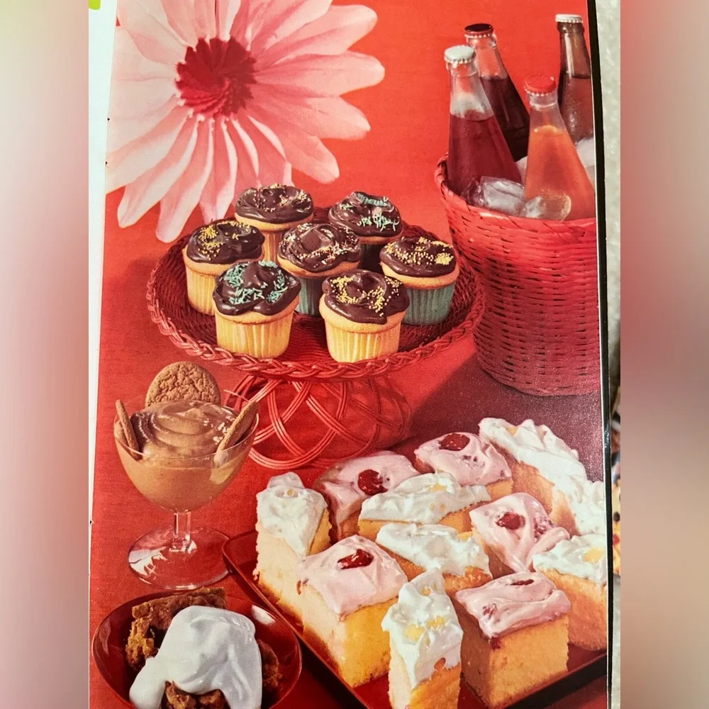 4 Vintage 1960s Softcover General Foods Recipe Booklets & 1 Food Freezing Manual